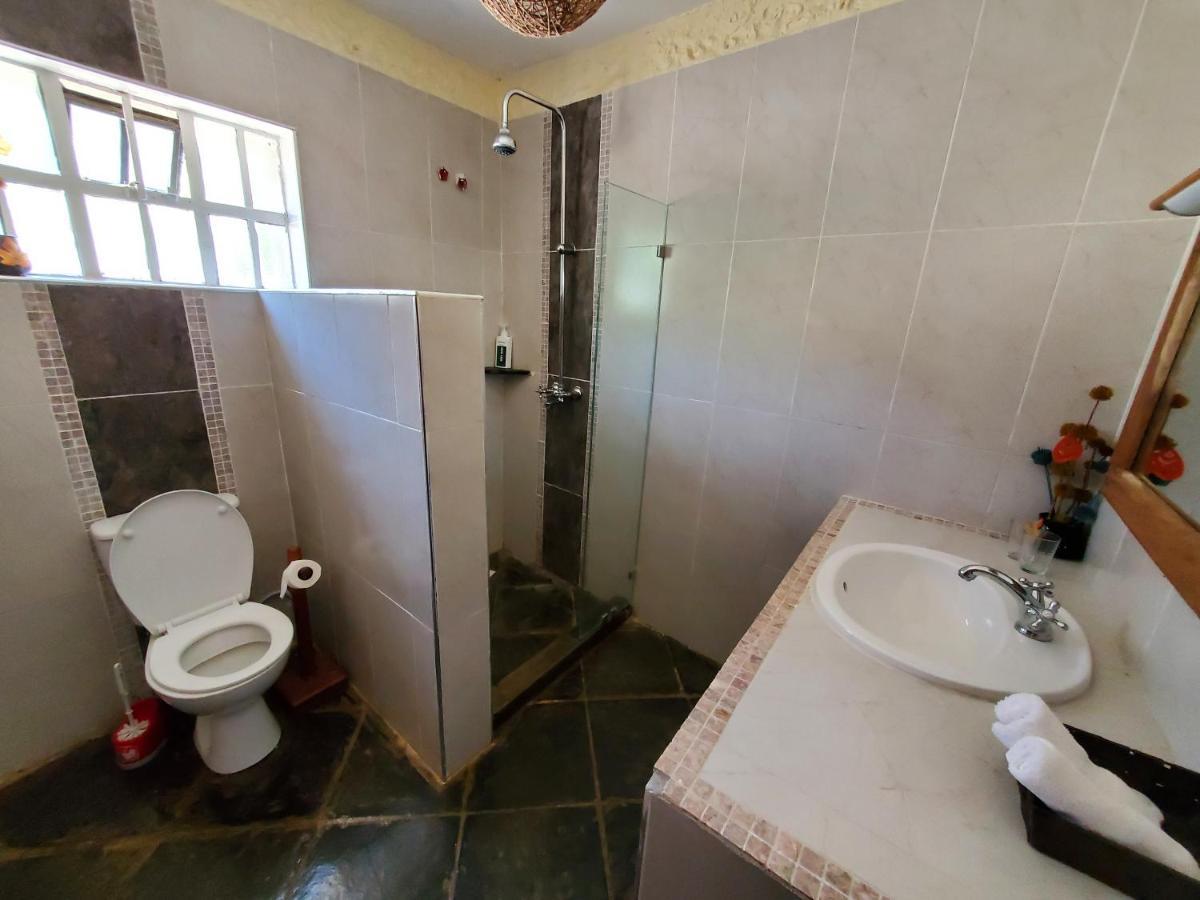 Mwanzo Lodge Naivasha Extérieur photo