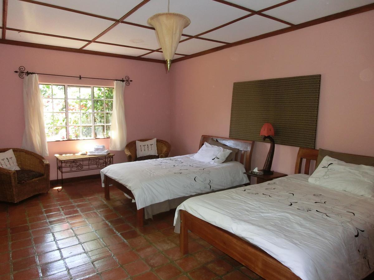 Mwanzo Lodge Naivasha Extérieur photo