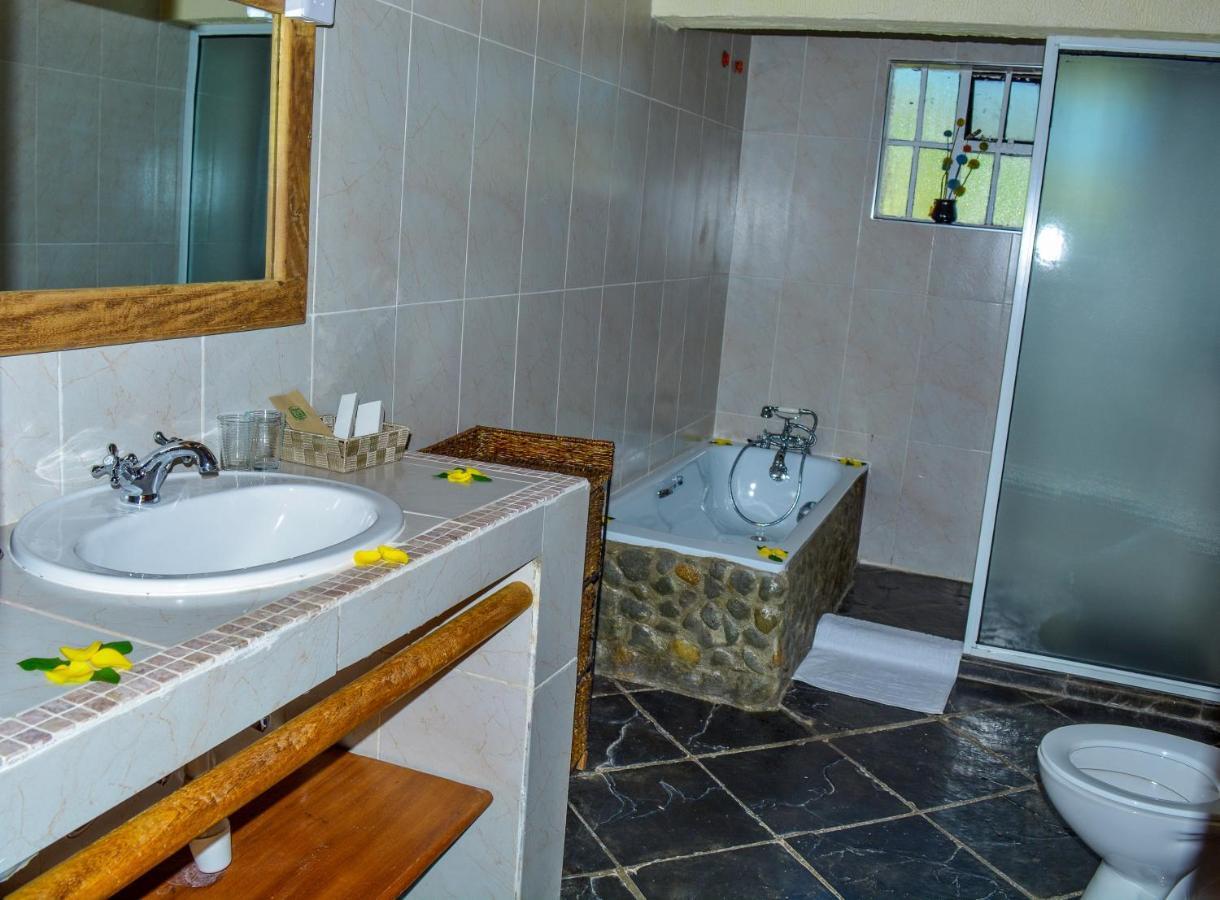 Mwanzo Lodge Naivasha Extérieur photo